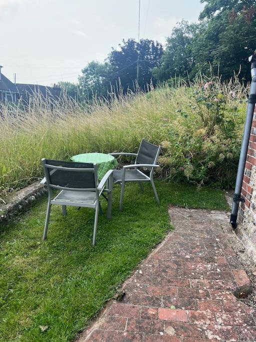 Wish End Cottage Ratton Exteriör bild